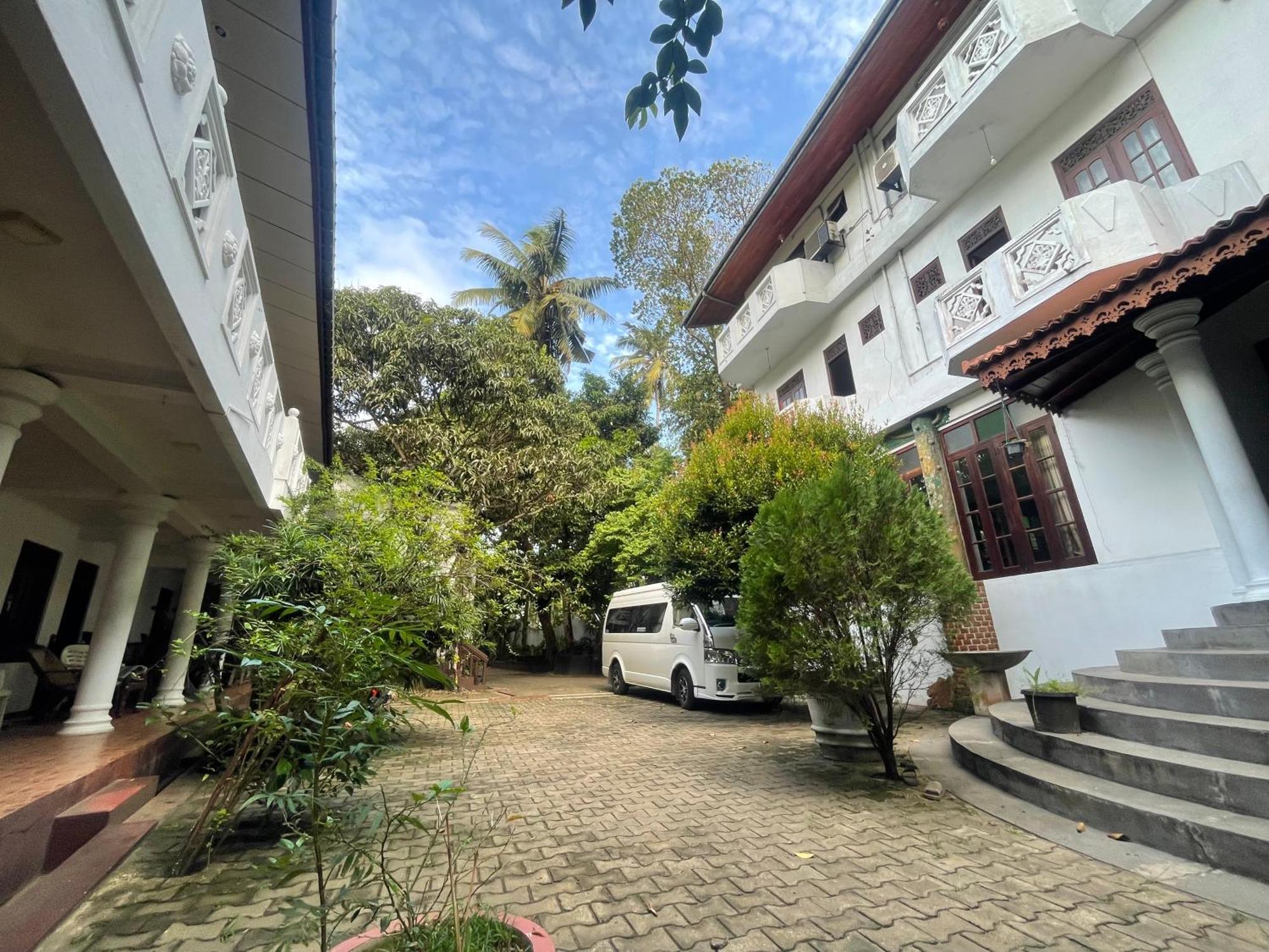 Serendipity Beach Unawatuna Exterior foto