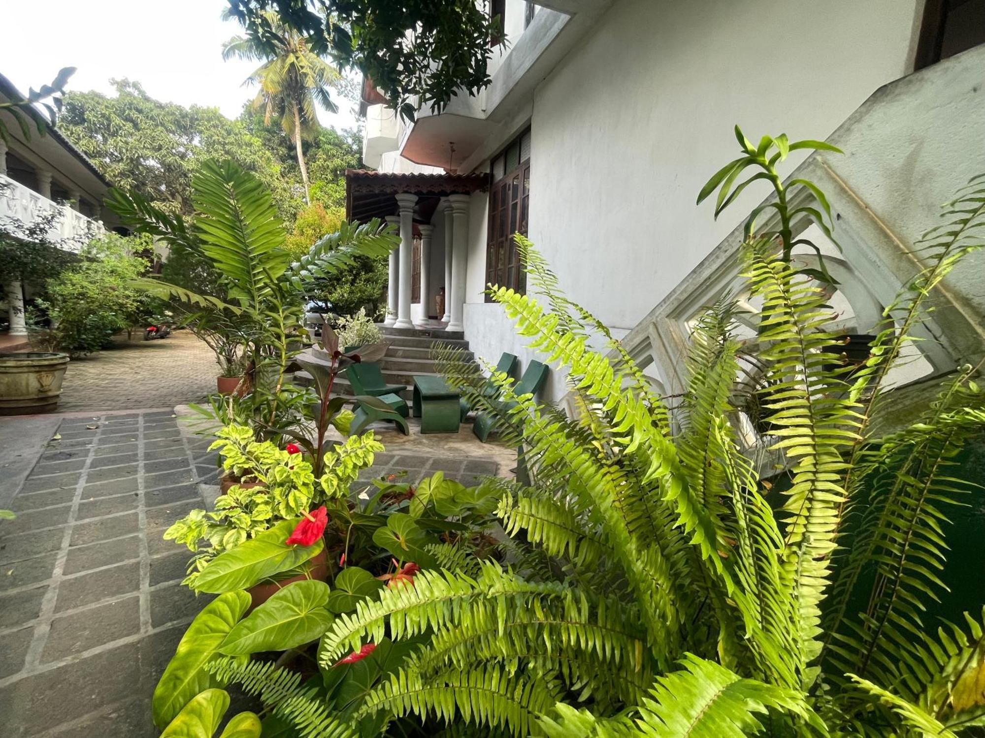 Serendipity Beach Unawatuna Exterior foto